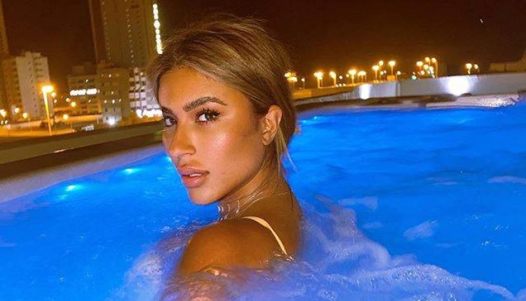 ليلى عبدالله تردّ على التنمر بعد ظهورها في المغطس بلا فلتر