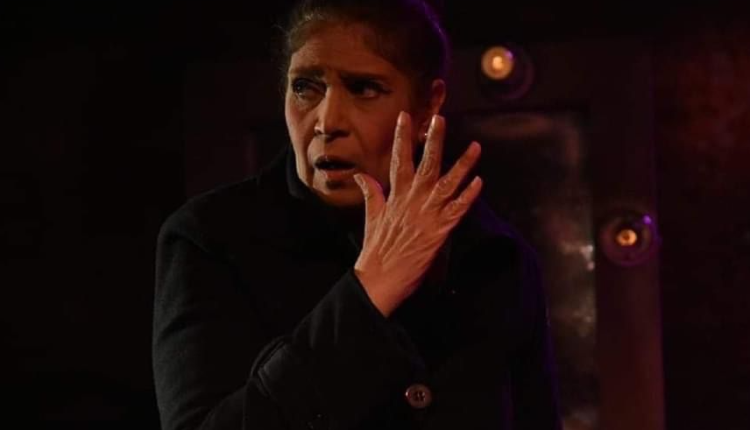 مونودراما فريدة تمثل مصر في مهرجان الزرقاء بالأردن